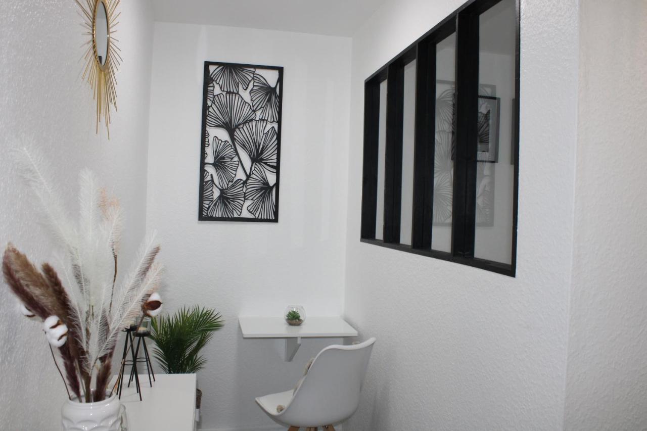 Zentrales Schickes Apartment ไฮล์บรอนน์ ภายนอก รูปภาพ